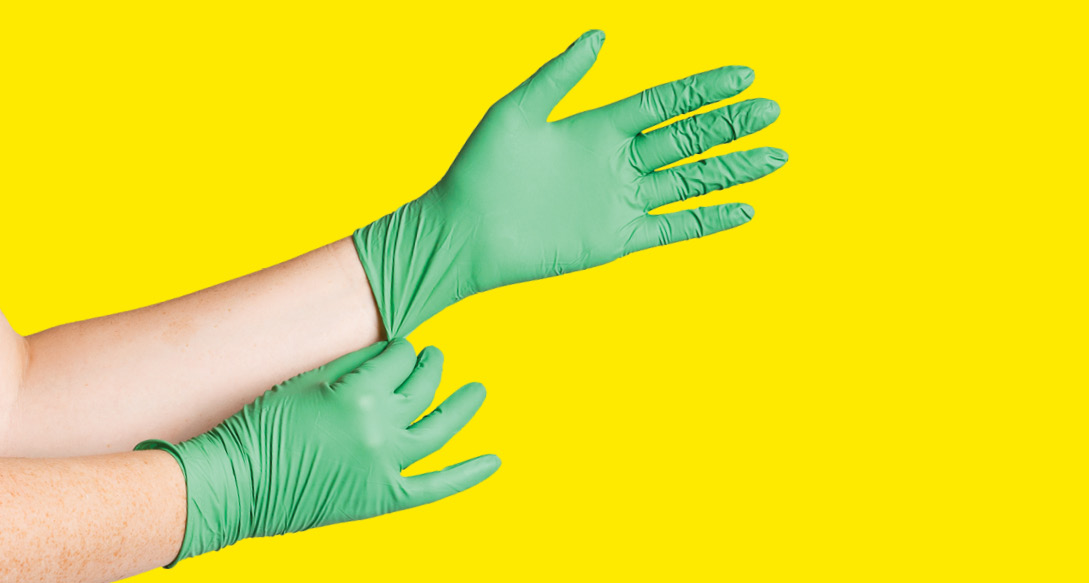 The Many Advantages of Nitrile Gloves